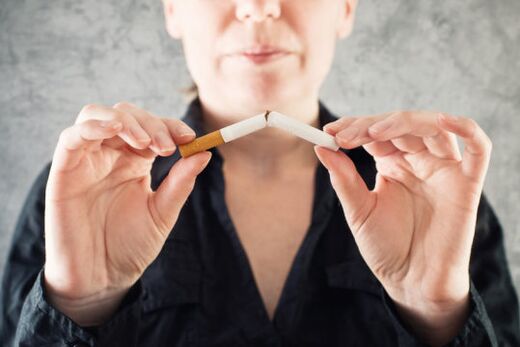 Refus de fumer et de changer dans le corps Photo 2