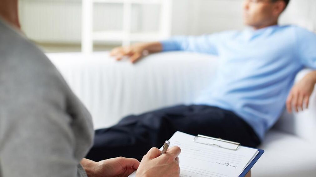 Un appel d'un médecin avec un refus net de fumer